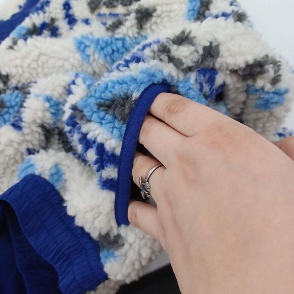 iets frans UO Blue + White Printed Cropped Fleece Jacket Women's S Fair Isle - Picture 8 of 12